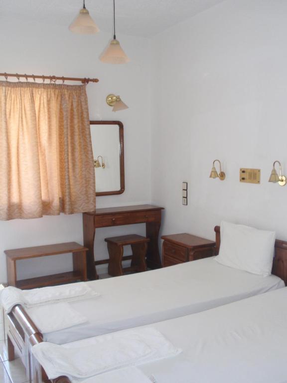 Fevro Hotel Agia Galini Rum bild