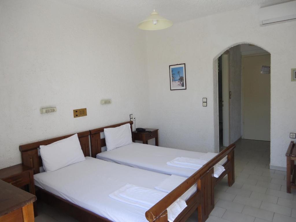 Fevro Hotel Agia Galini Exteriör bild